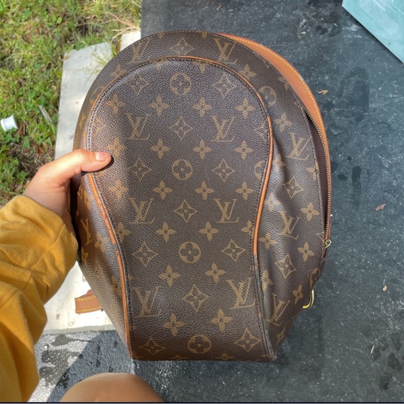 authenticated louis vuitton eclipse bag - Picture 3 of 5